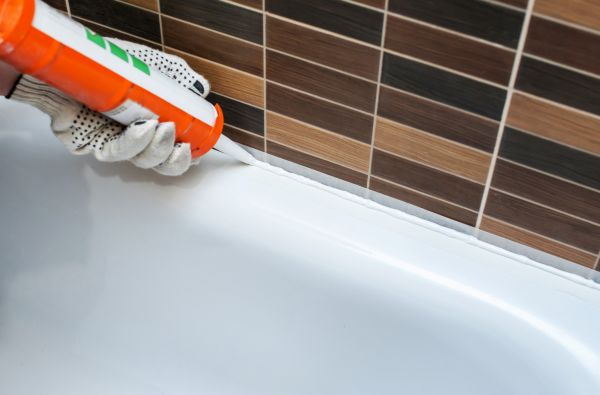 Cost of Bathtub Sealing in Westerville