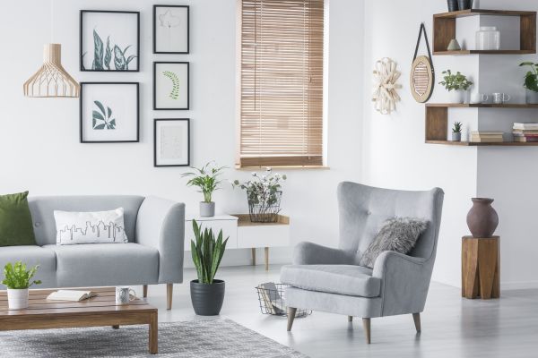 Cost of Wall Decor Hanging in Westerville